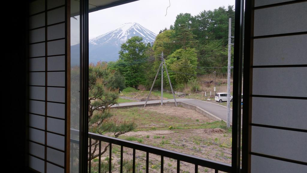 Teishaba Guesthouse&Cafe ฟูจิโยชิดะ ห้อง รูปภาพ