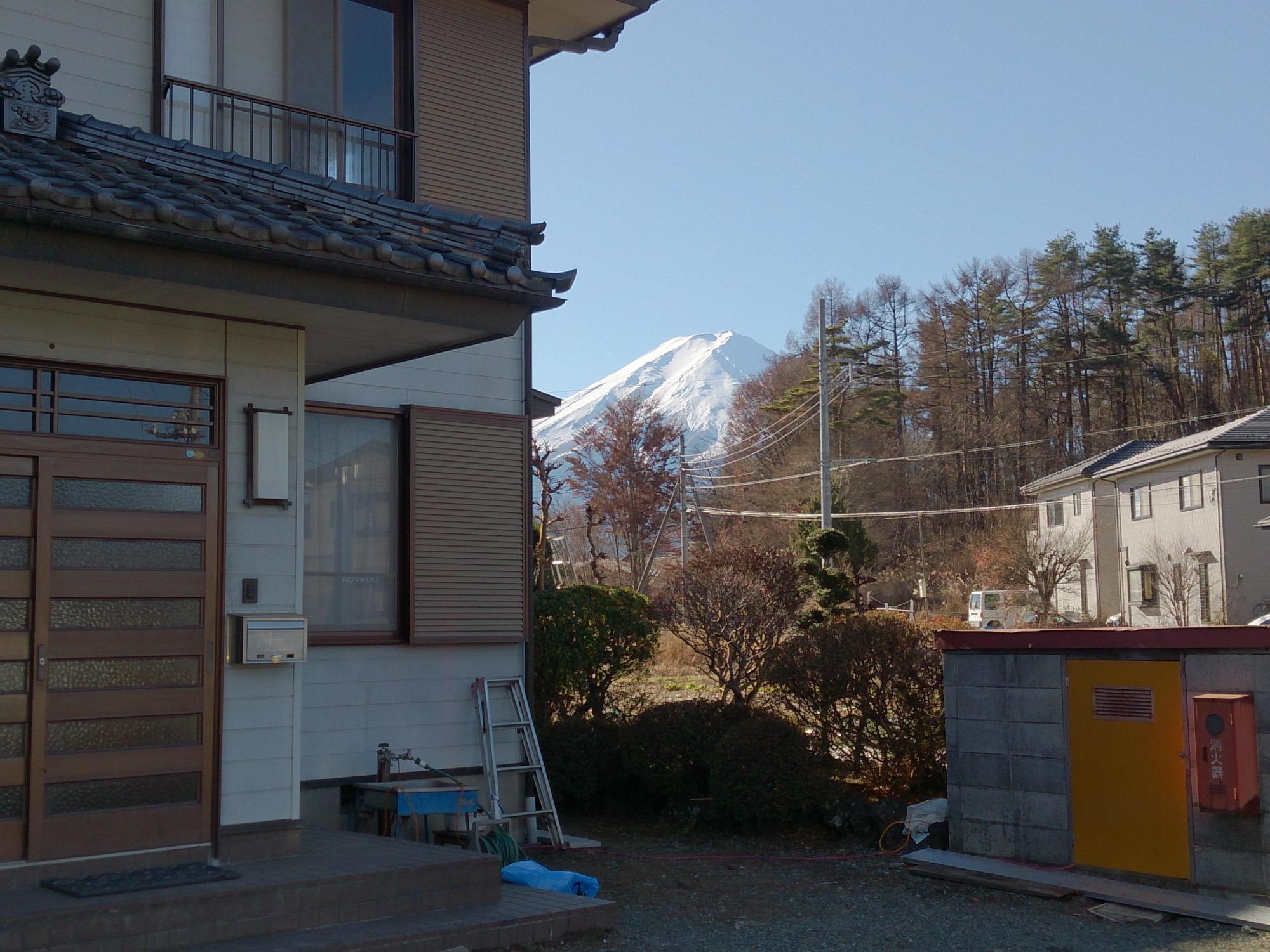 Teishaba Guesthouse&Cafe ฟูจิโยชิดะ ภายนอก รูปภาพ