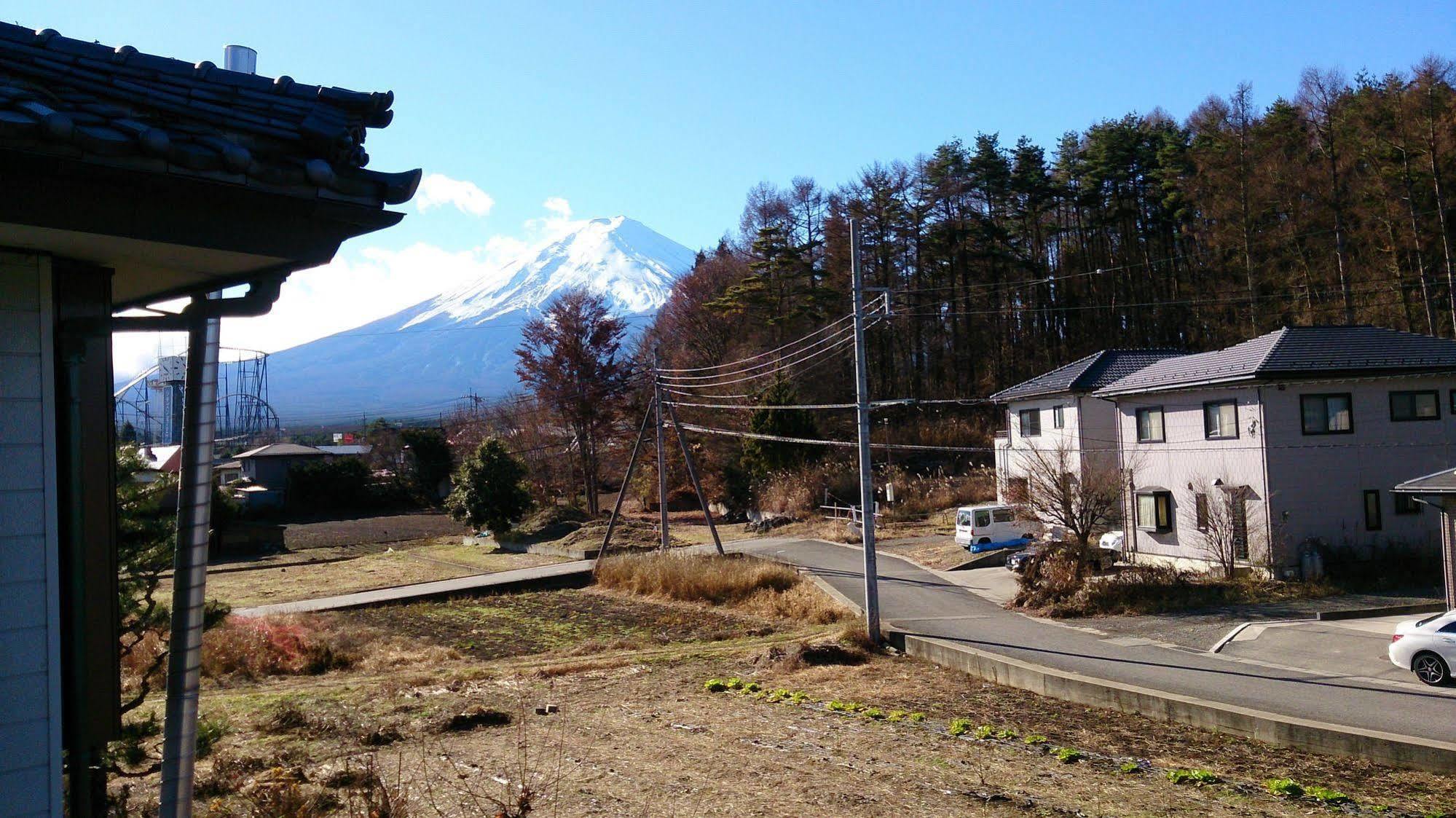 Teishaba Guesthouse&Cafe ฟูจิโยชิดะ ภายนอก รูปภาพ