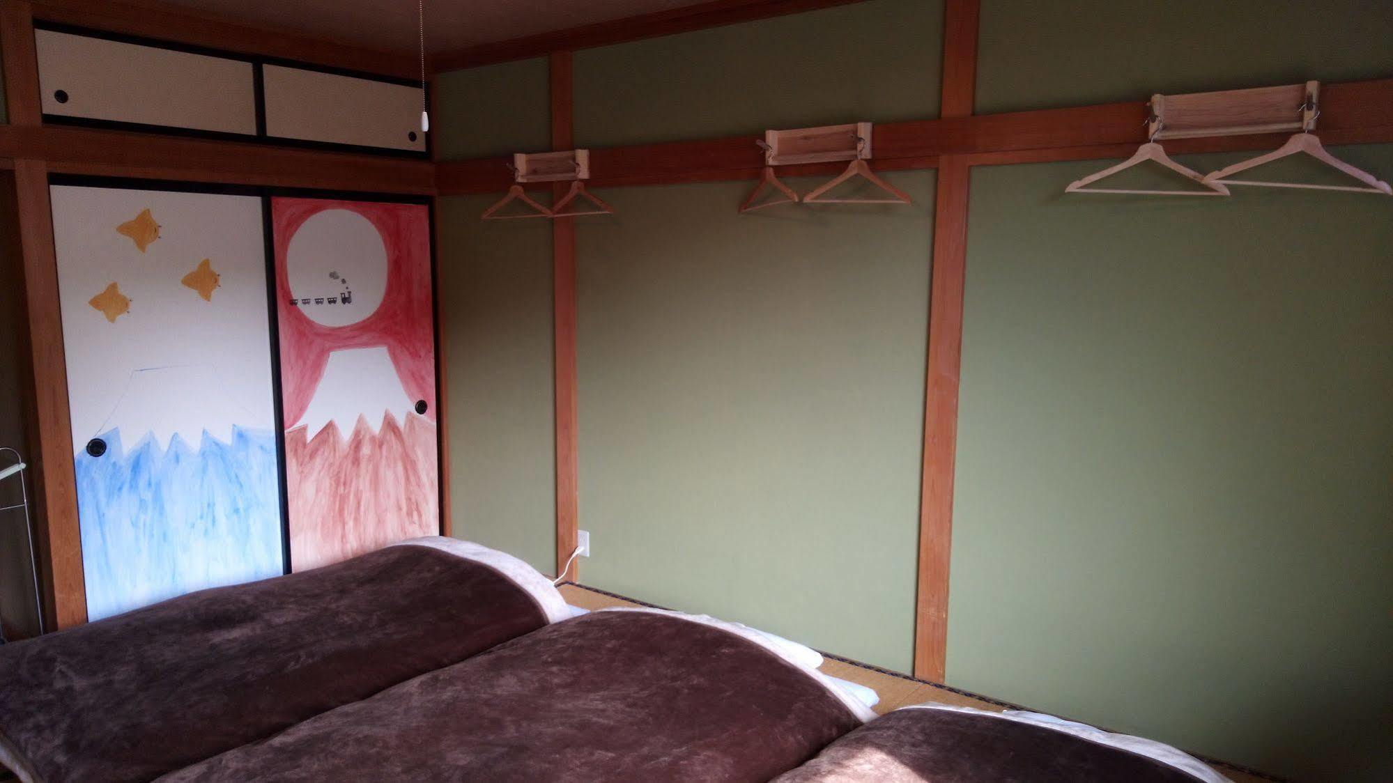 Teishaba Guesthouse&Cafe ฟูจิโยชิดะ ภายนอก รูปภาพ